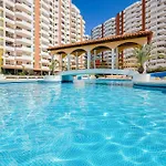 T2 With Pool, 300m From The Apartamento