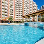 T2 With Pool, 300m From The アパート ポルティマン