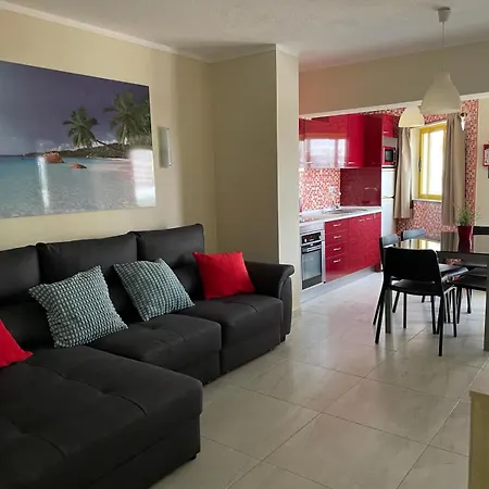 T2 With Pool, 300m From The *