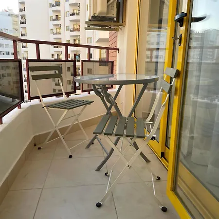 T2 With Pool, 300m From The Apartment *