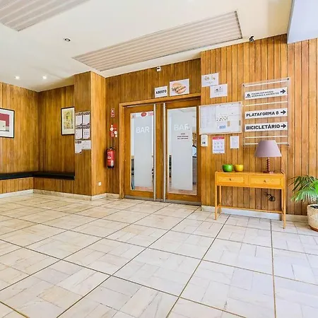 T2 With Pool, 300m From The Apartment Portimao
