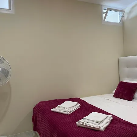 Appartement T2 With Pool, 300m From The