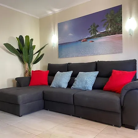 T2 With Pool, 300m From The Apartment Portimao