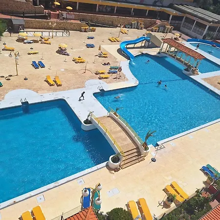 T2 With Pool, 300m From The *