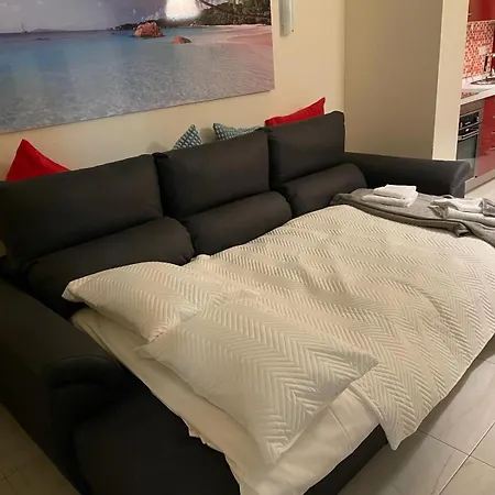 T2 With Pool, 300m From The דירה