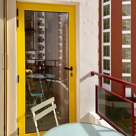 T2 With Pool, 300m From The פורטימאו