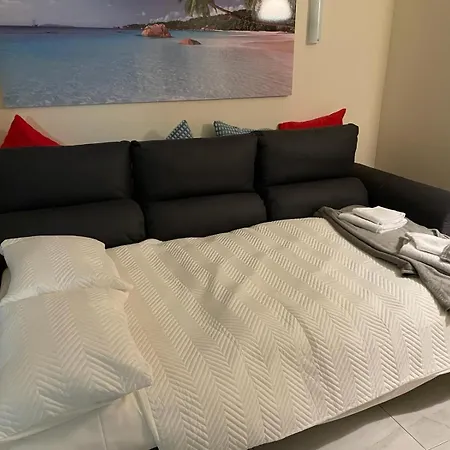 T2 With Pool, 300m From The 포티마오